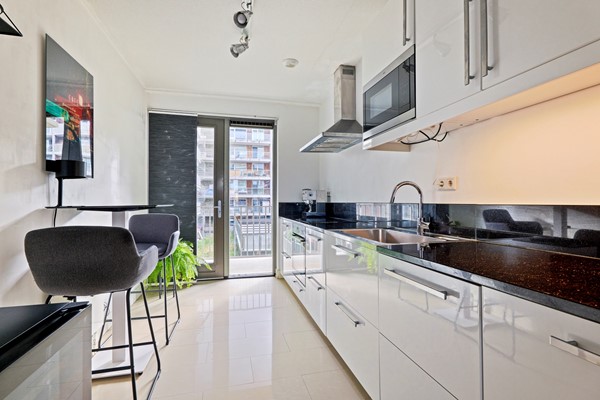 Medium property photo - Julius Pergerstraat 148, 1087 KP Amsterdam